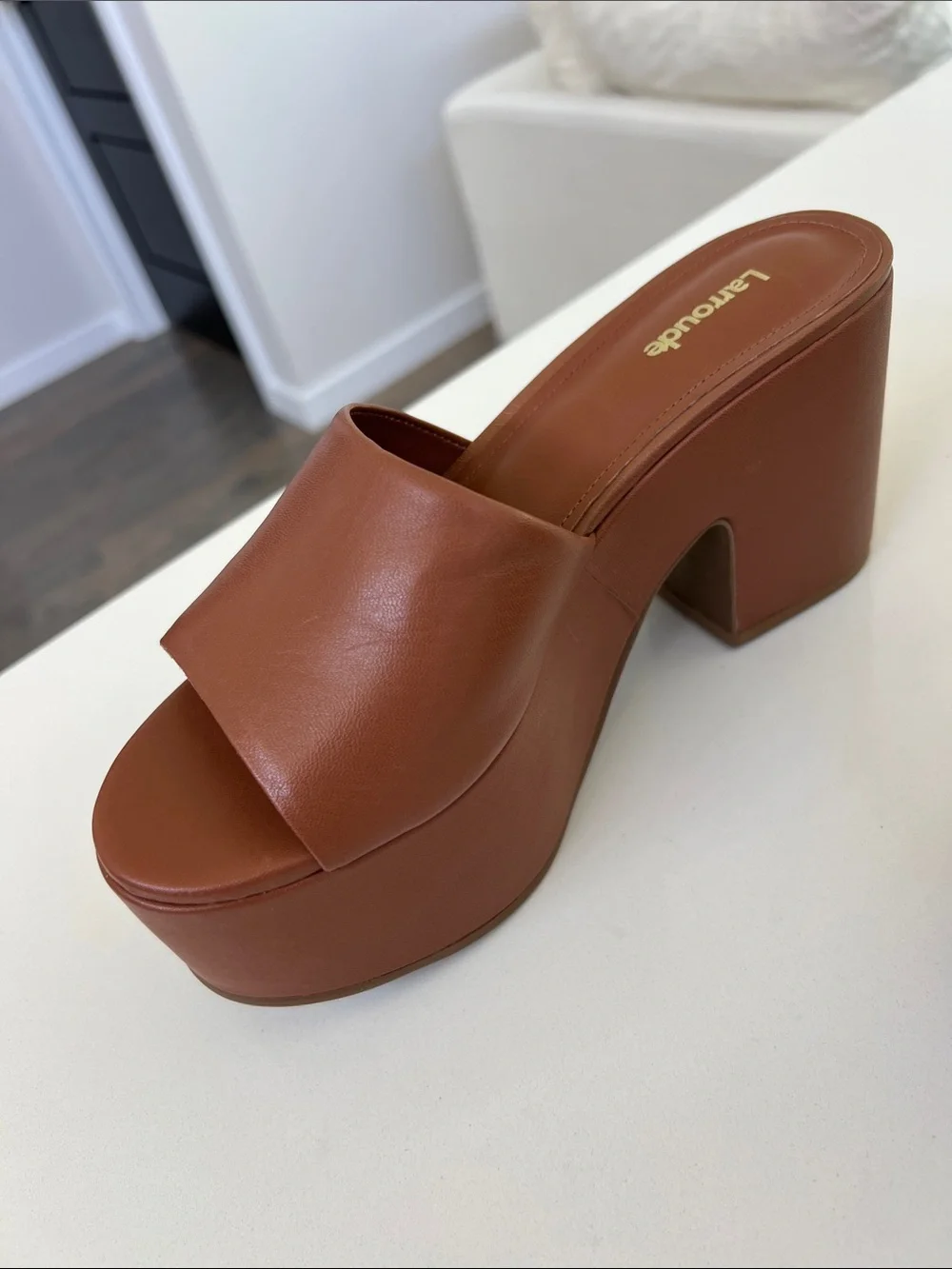 Larroude miso caramel tan brown open toe platform sandals heels 7